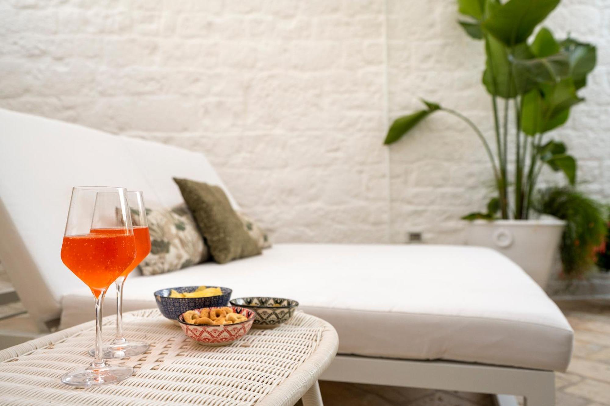 La Mandorla Luxury Trullo Bed & Breakfast Alberobello Exterior photo